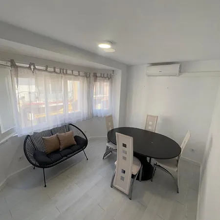 Centro Apartment Roses